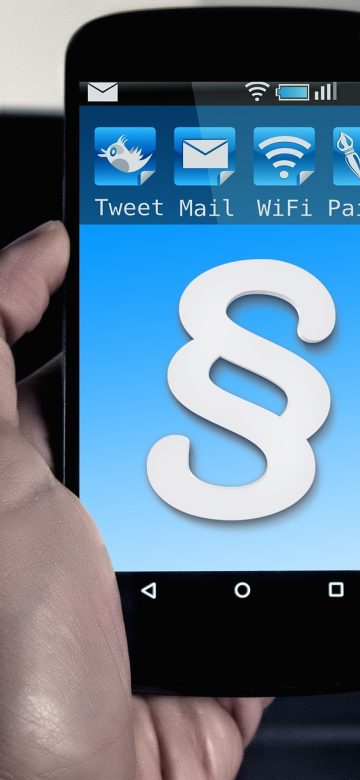 百合网 App 同城活动列表界面，灰色卡片显示线下相亲会的时间地点与报名按钮，风格简洁克制